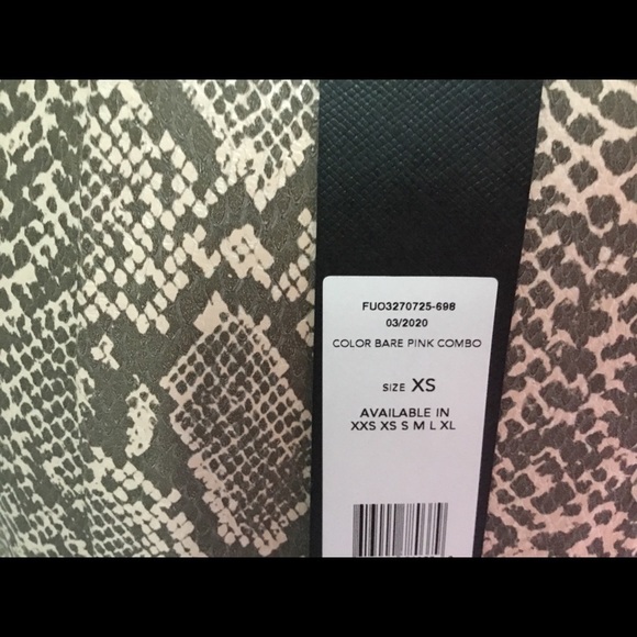 Bcbg PINK FAUX LEATHER  SNAKE SKIN SKIRT - Picture 5 of 5